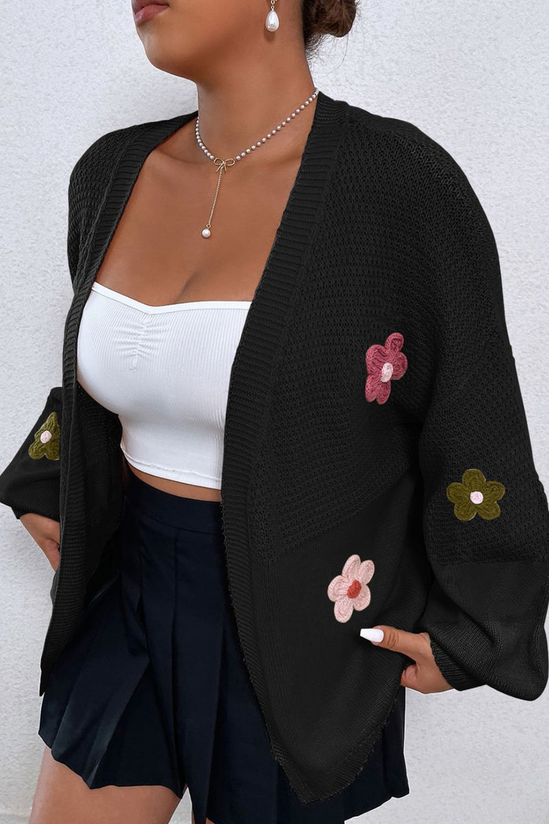 Cardigan ouvert sur le devant à épaules tombantes et appliqué floraux